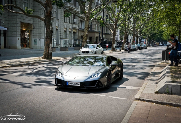 Lamborghini Huracán LP640-4 EVO