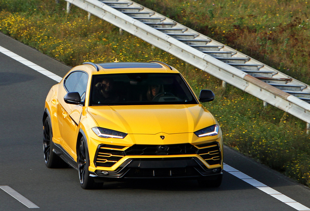 Lamborghini Urus