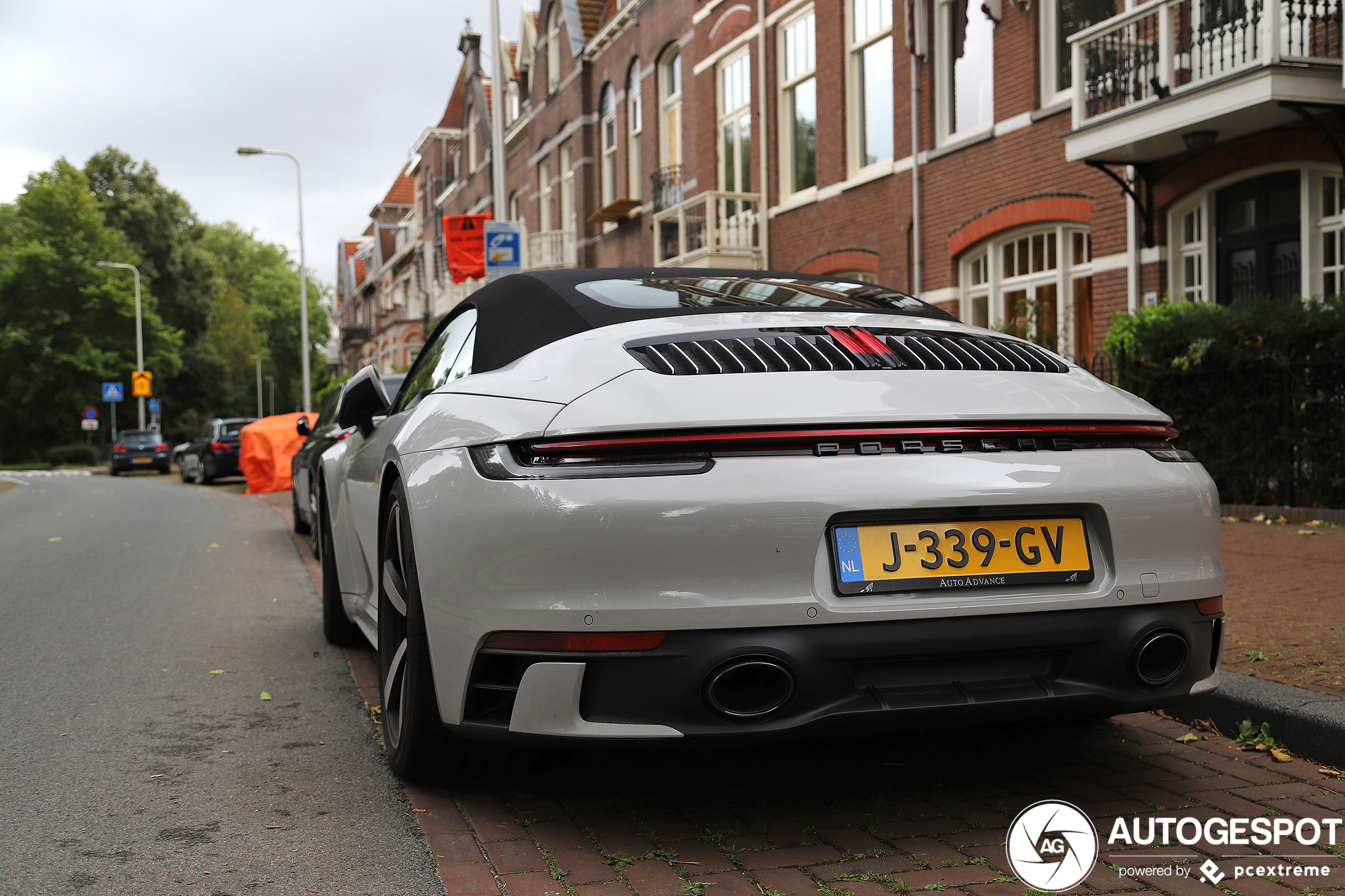 Porsche 992 Carrera 4S Cabriolet