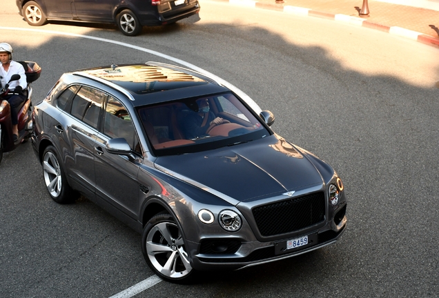 Bentley Bentayga V8