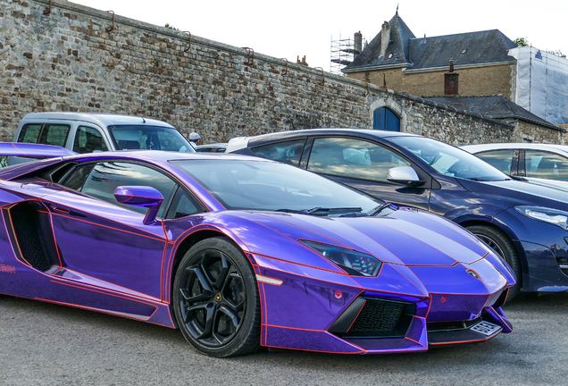 Lamborghini Aventador LP700-4