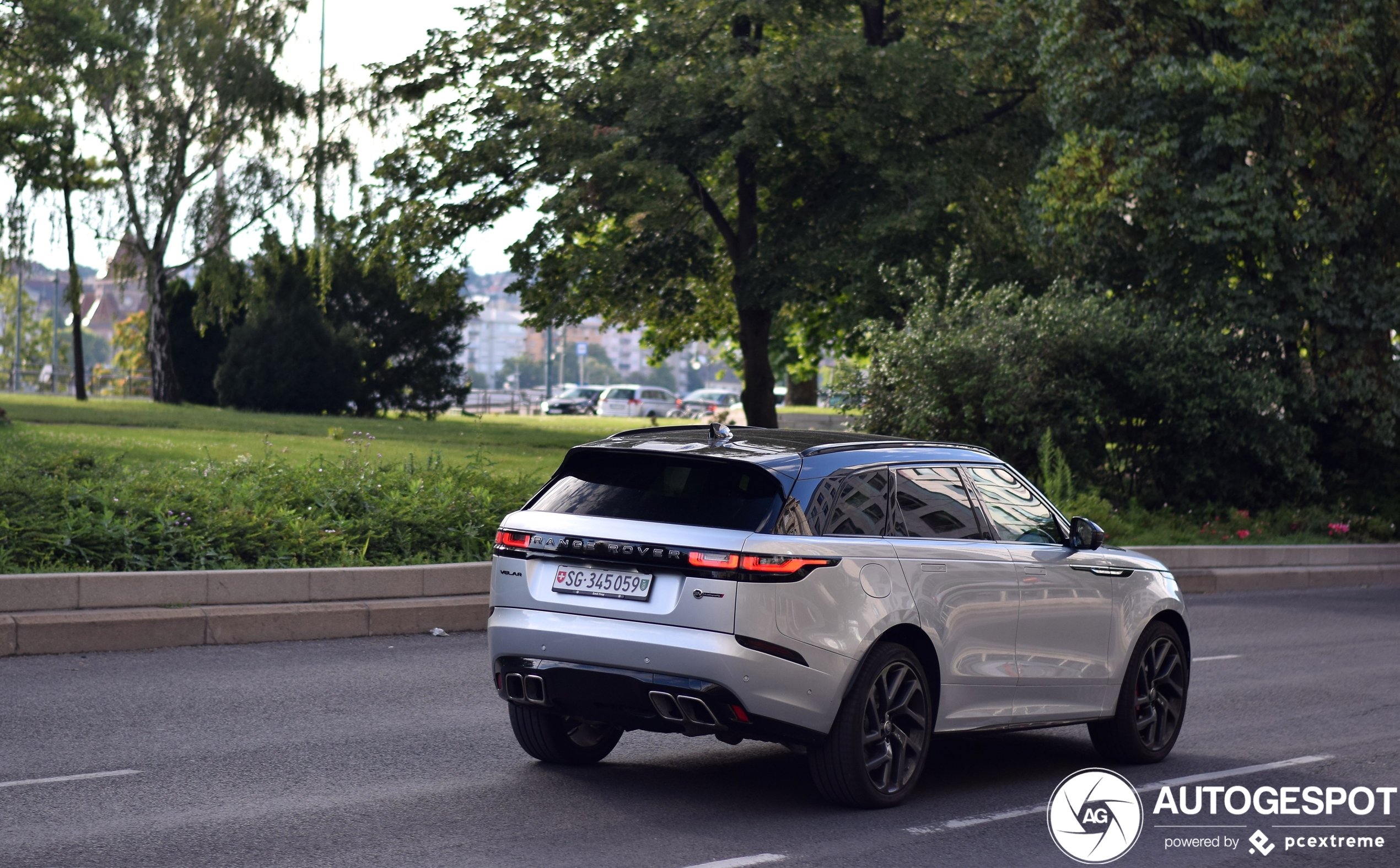 Land Rover Range Rover Velar SVAutobiography