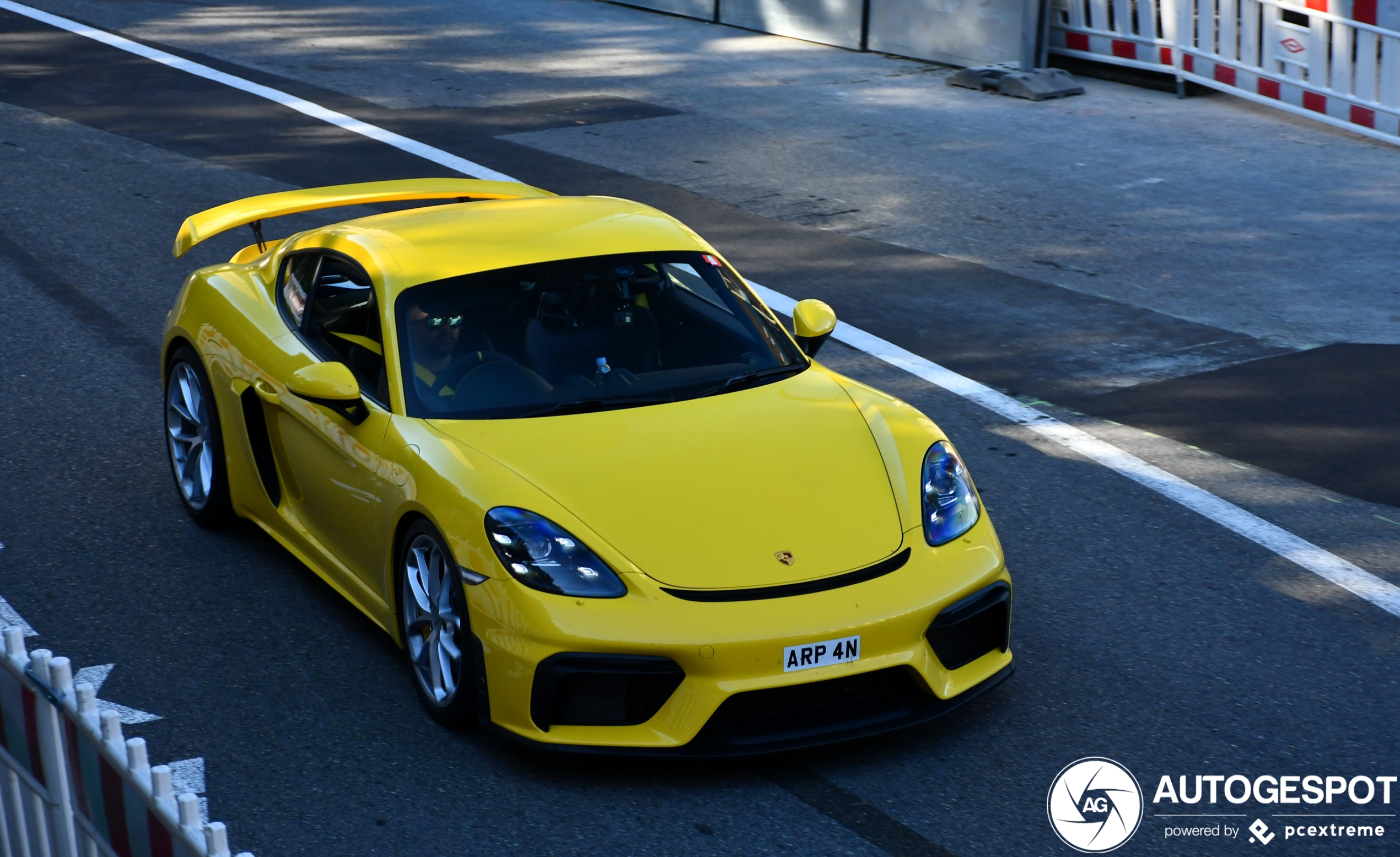 Porsche 718 Cayman GT4