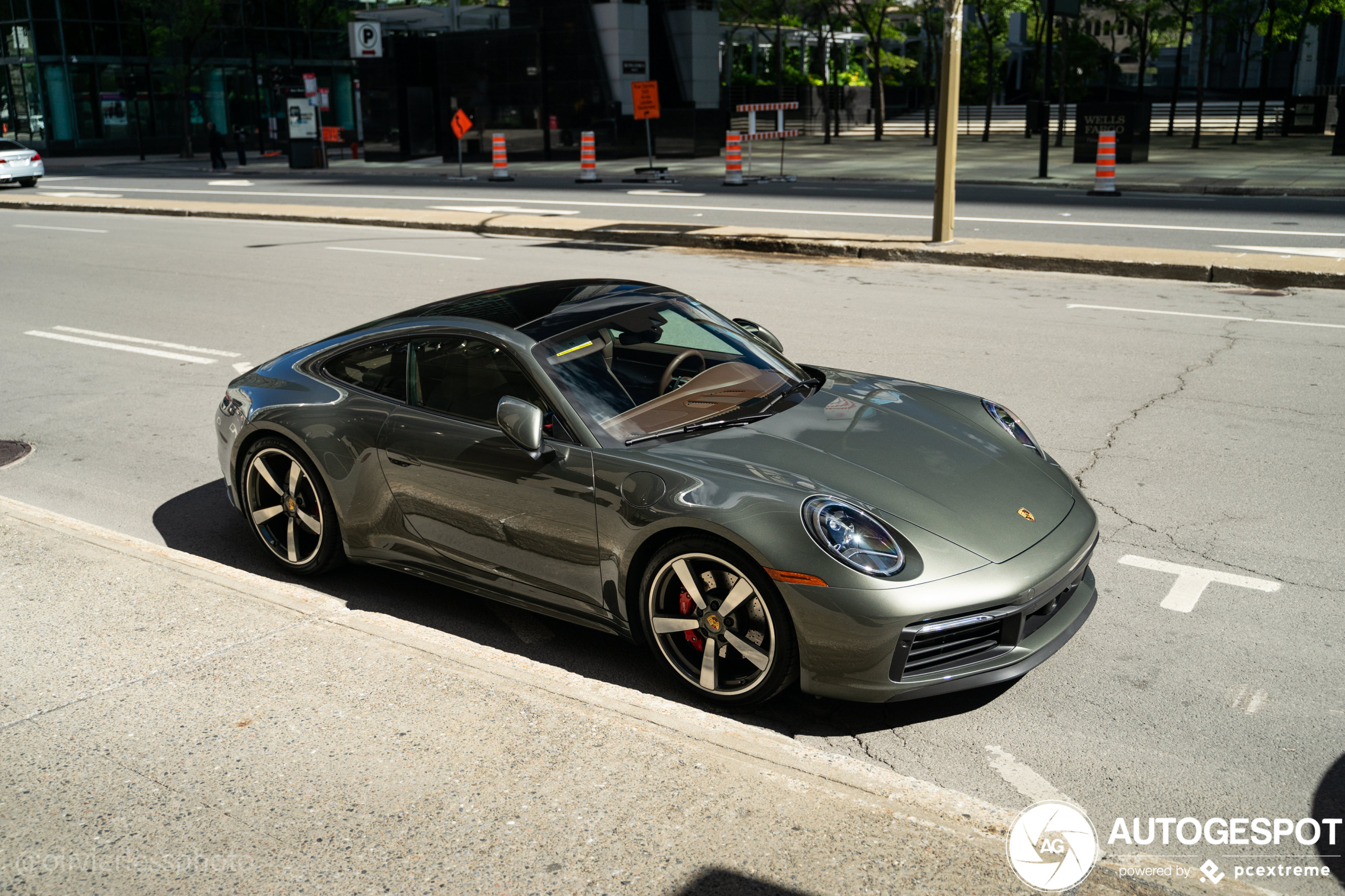 Porsche 992 Carrera 4S