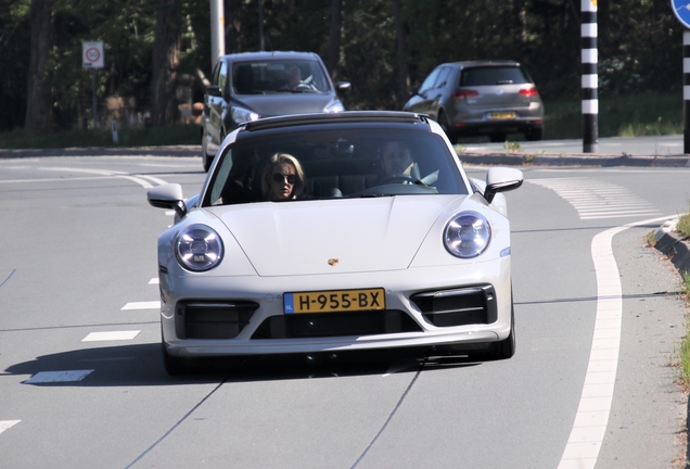 Porsche 992 Carrera S