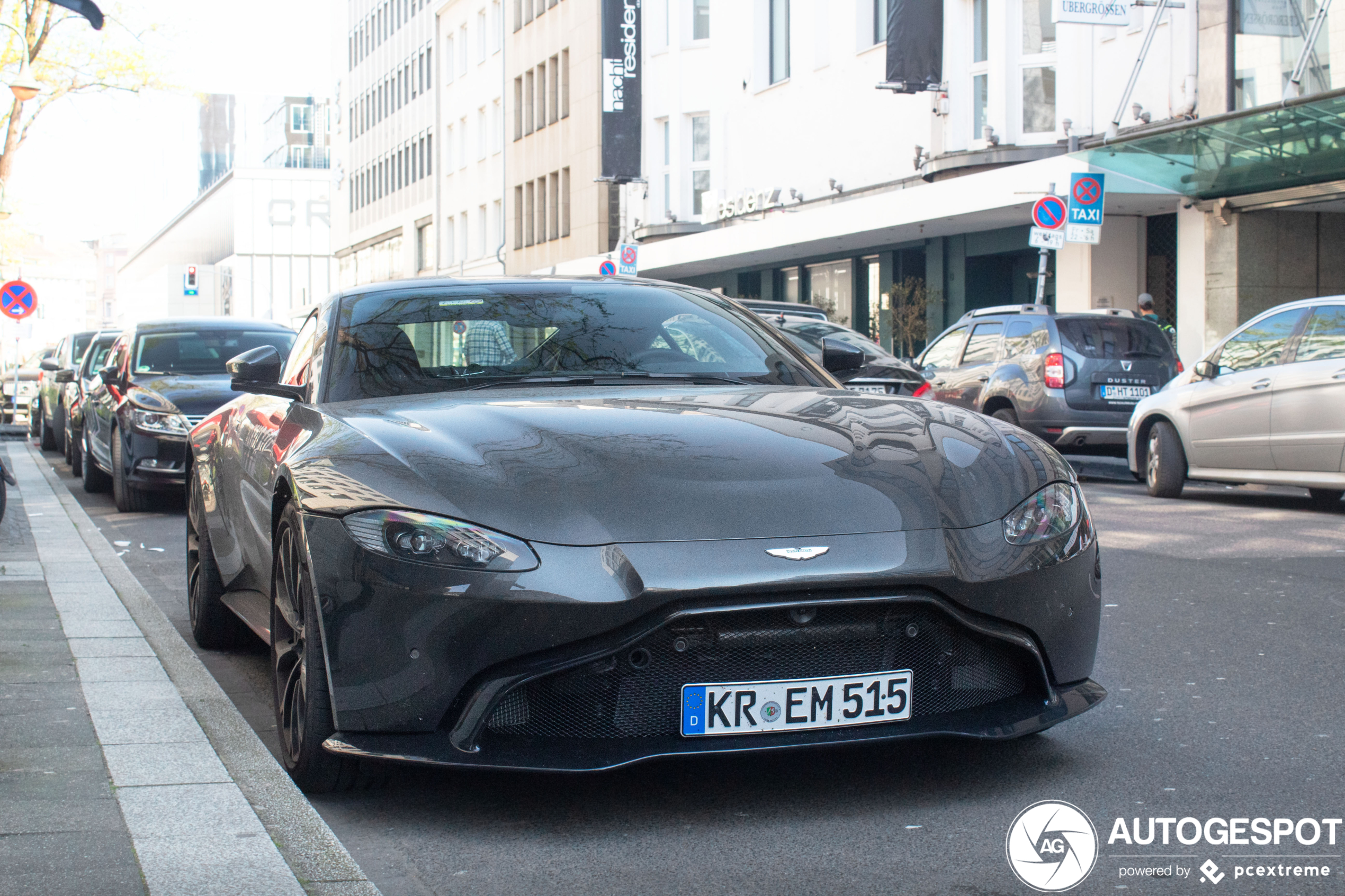 Aston Martin V8 Vantage 2018