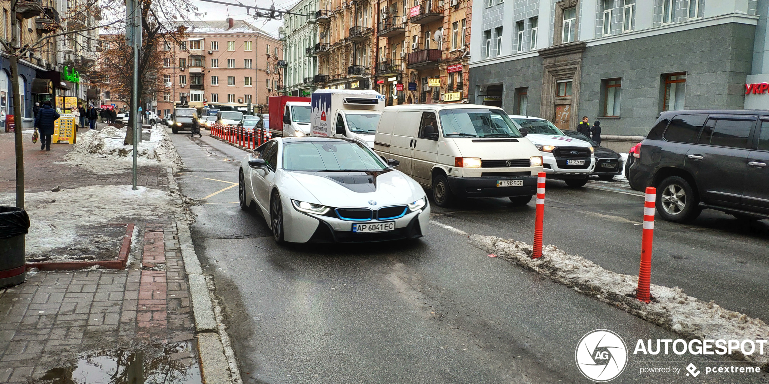 BMW i8