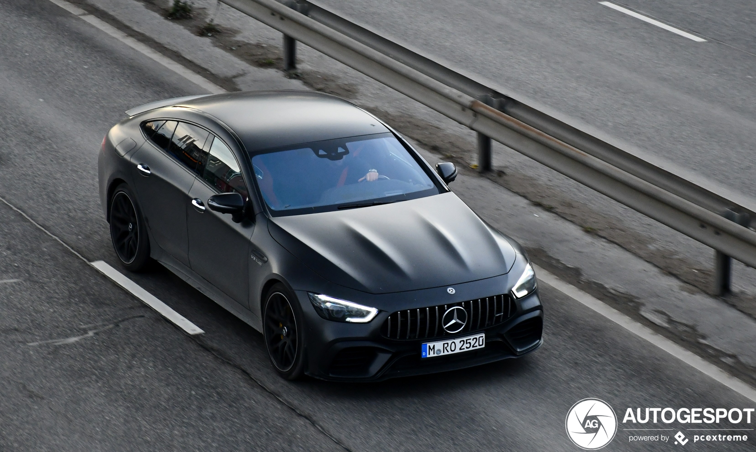 Mercedes-AMG GT 63 S X290