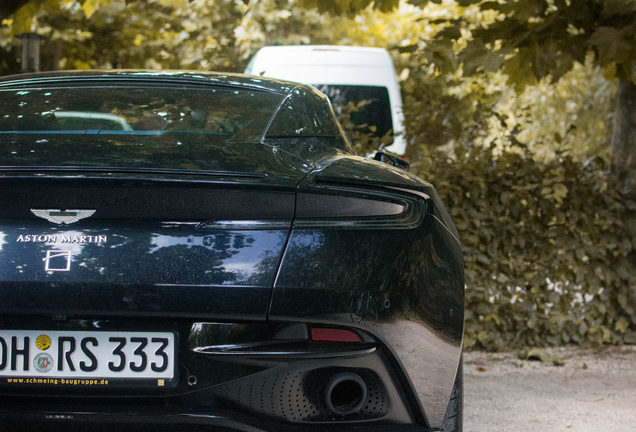 Aston Martin DB11