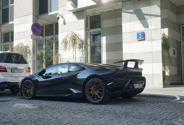 Lamborghini Huracán LP640-4 Performante