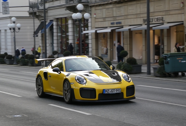 Porsche 991 GT2 RS Weissach Package