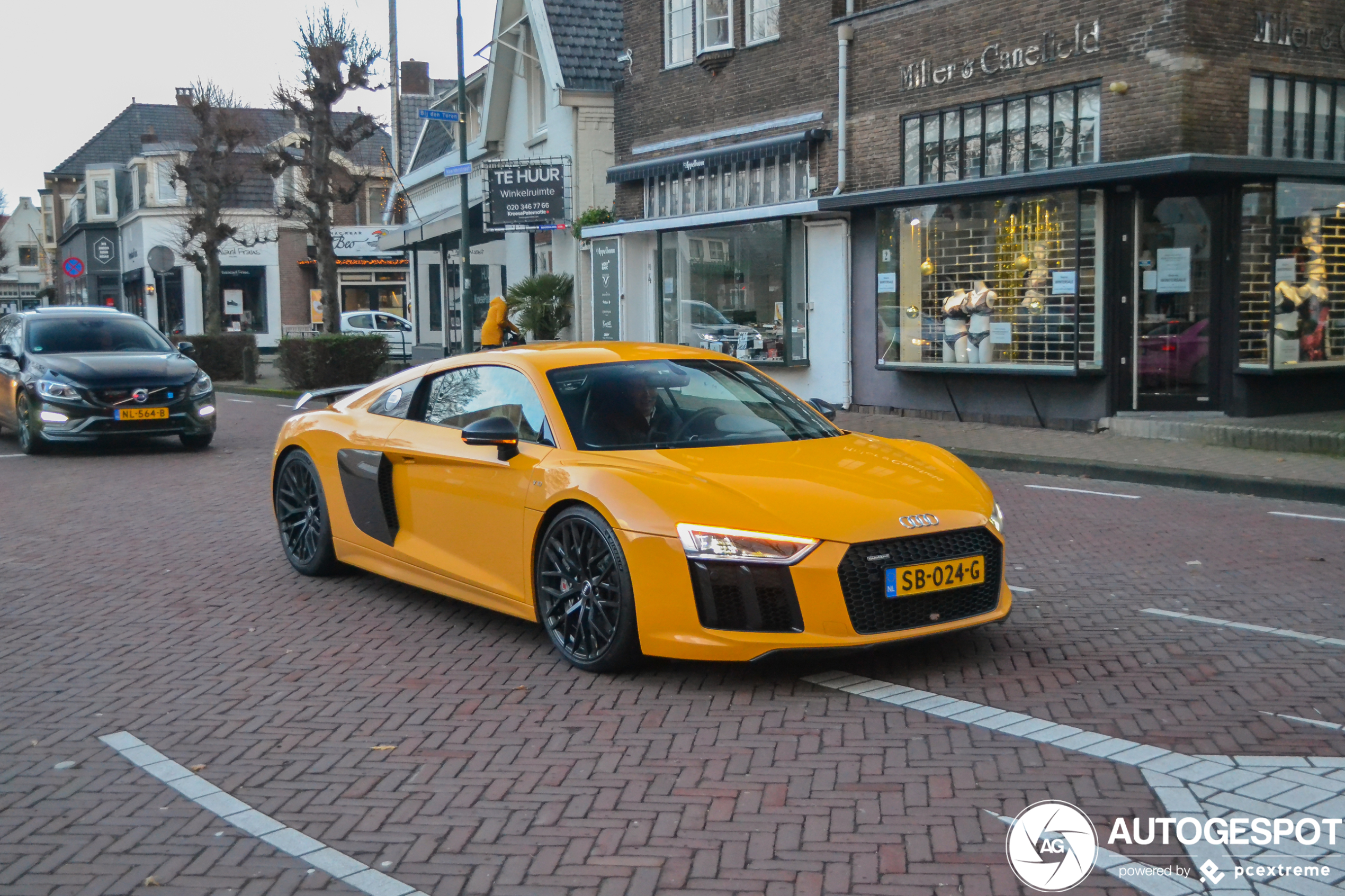 Audi R8 V10 Plus 2015