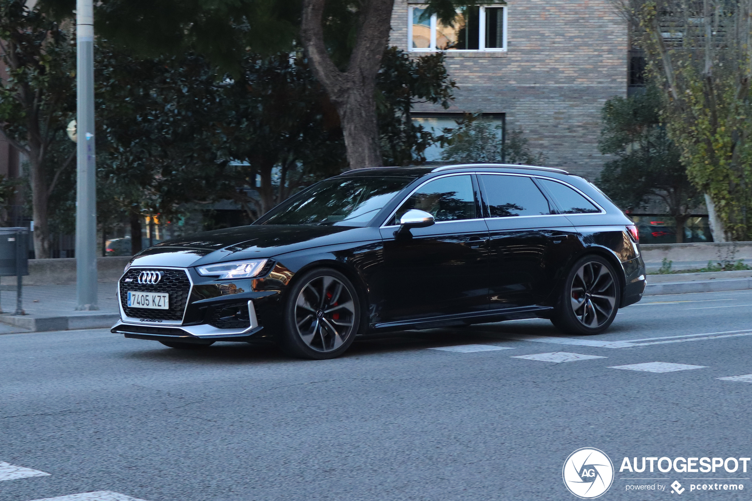 Audi RS4 Avant B9