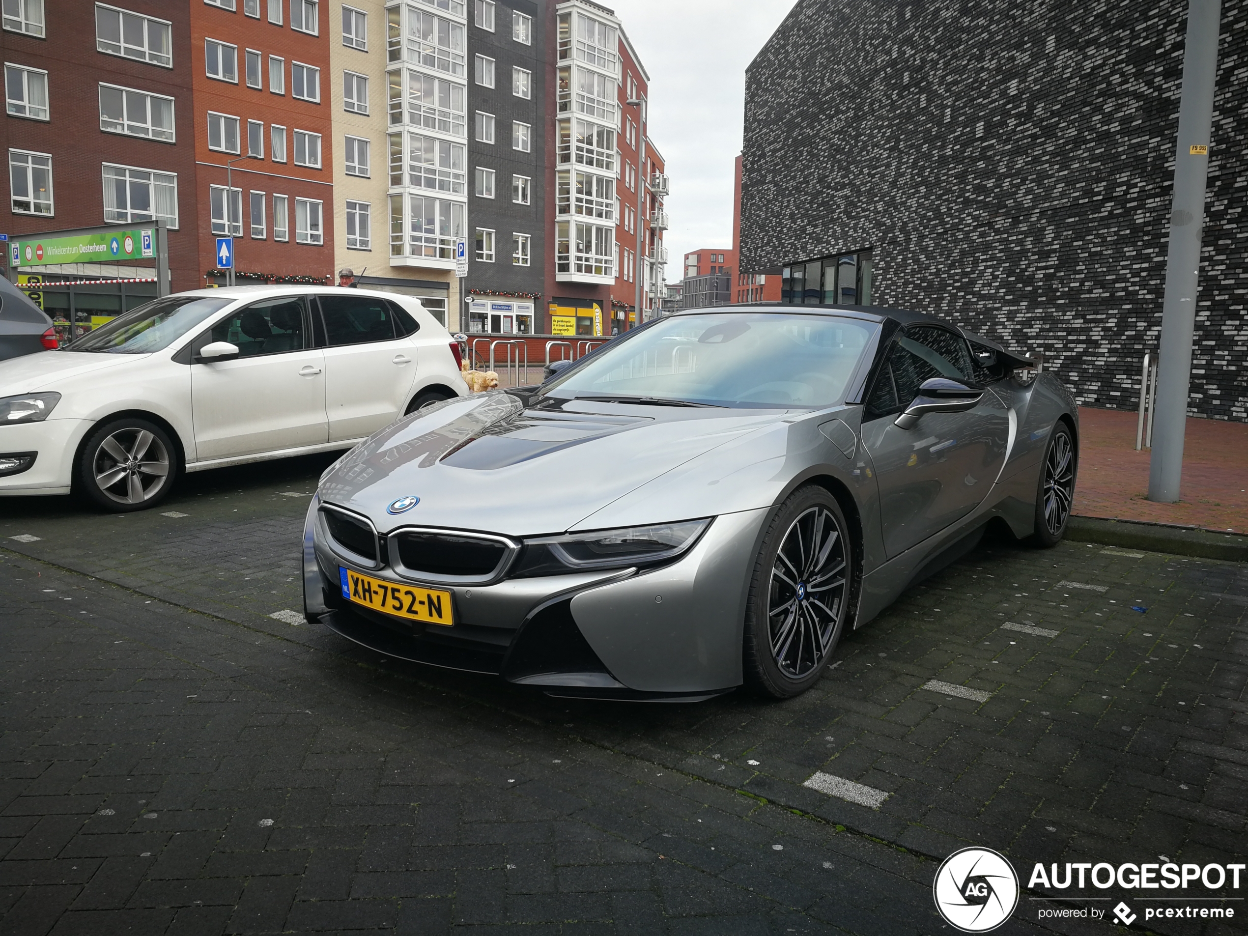 BMW i8 Roadster