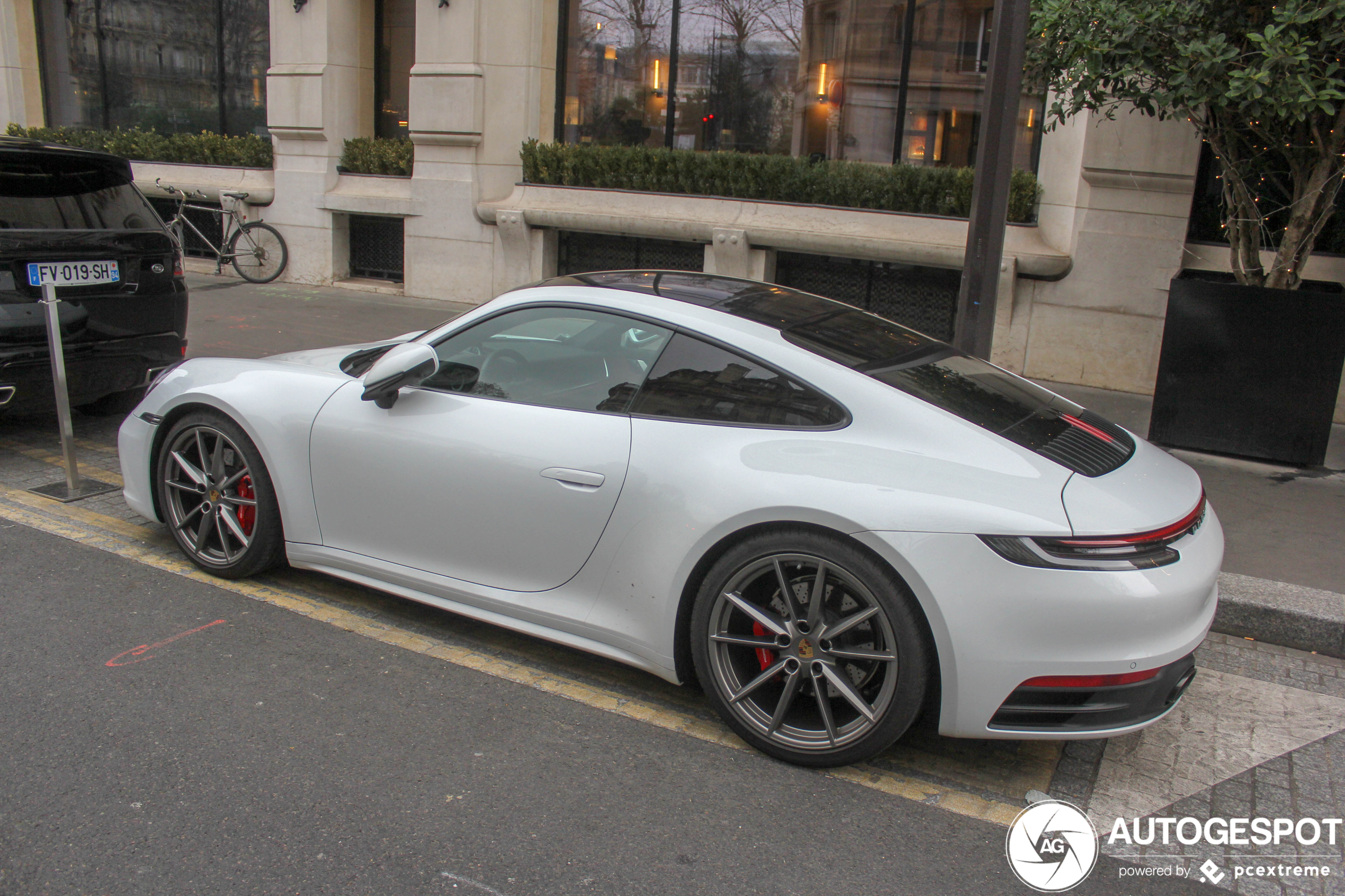 Porsche 992 Carrera 4S