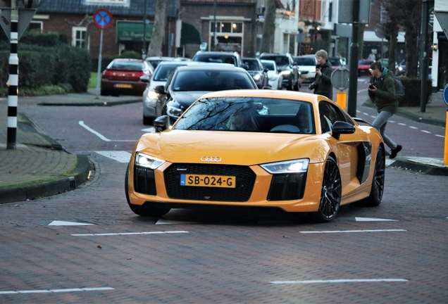 Audi R8 V10 Plus 2015