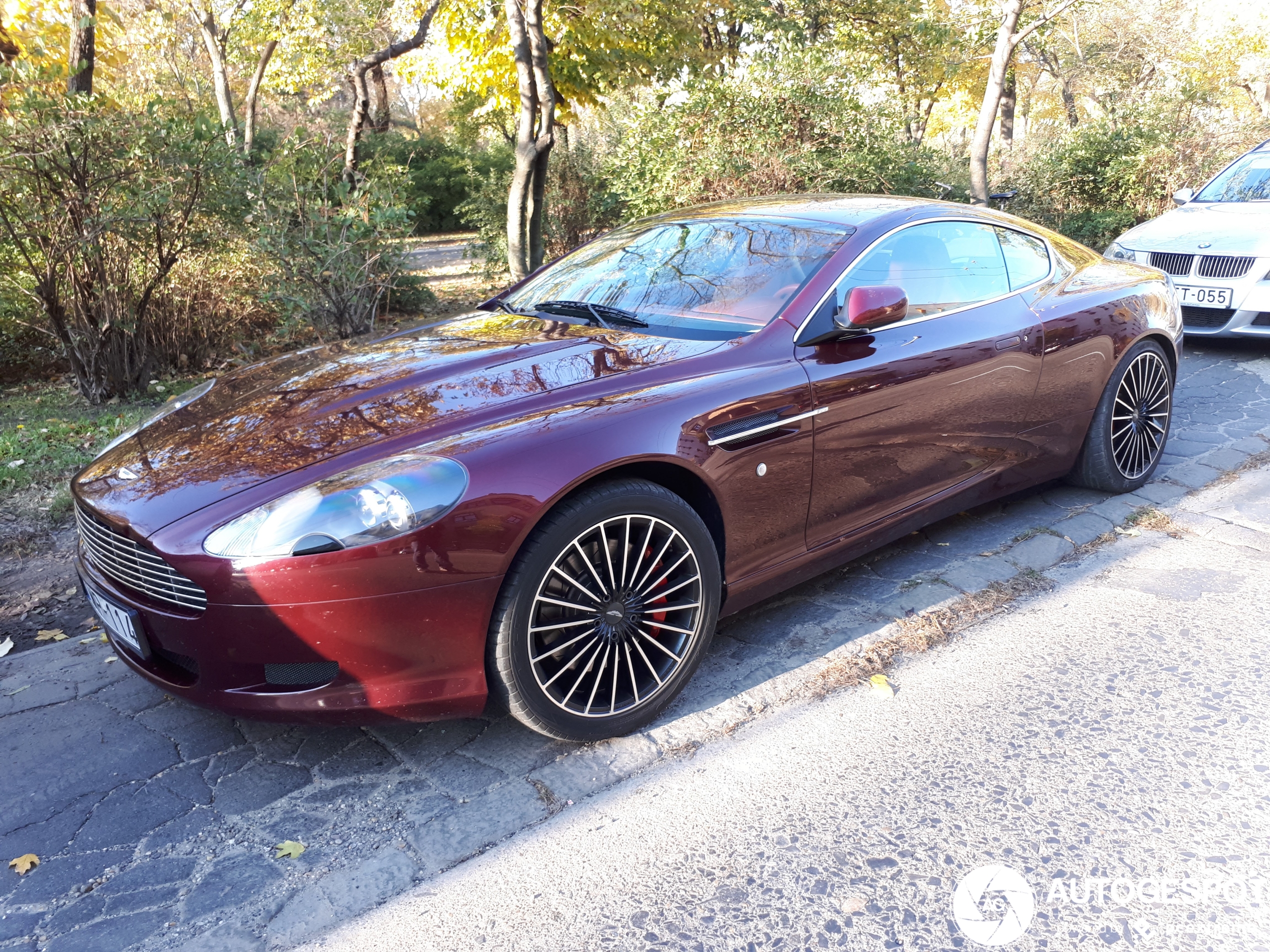 Aston Martin DB9