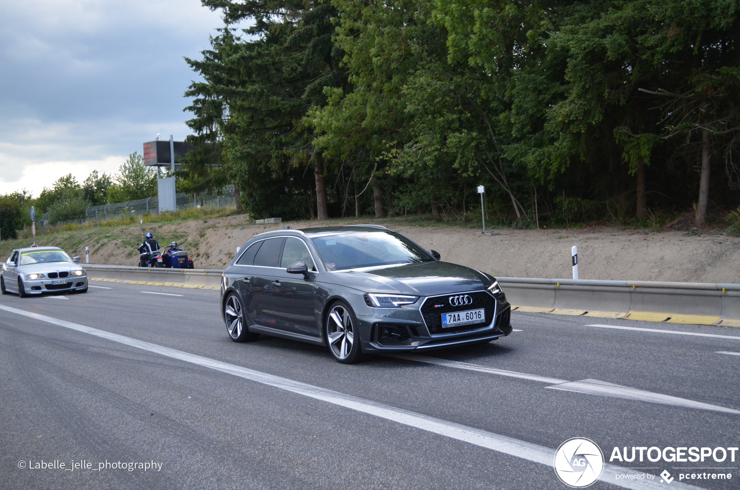 Audi RS4 Avant B9