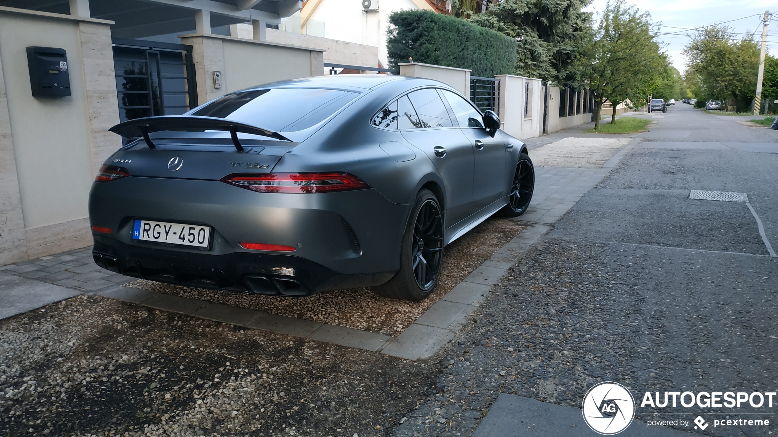 Mercedes-AMG GT 63 S X290