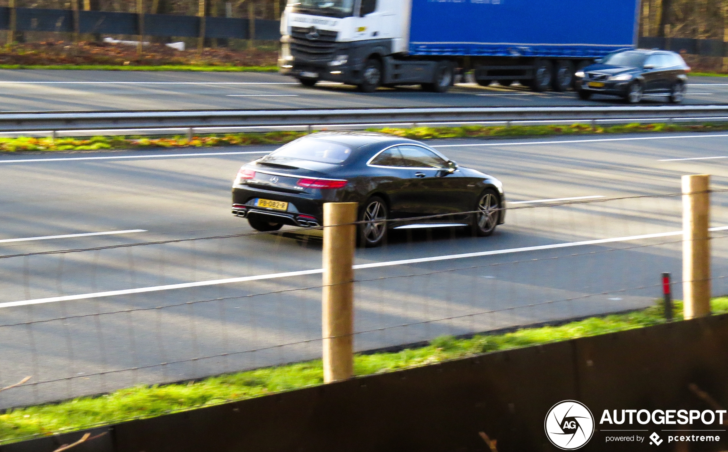 Mercedes-AMG S 63 Coupé C217