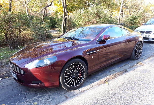 Aston Martin DB9