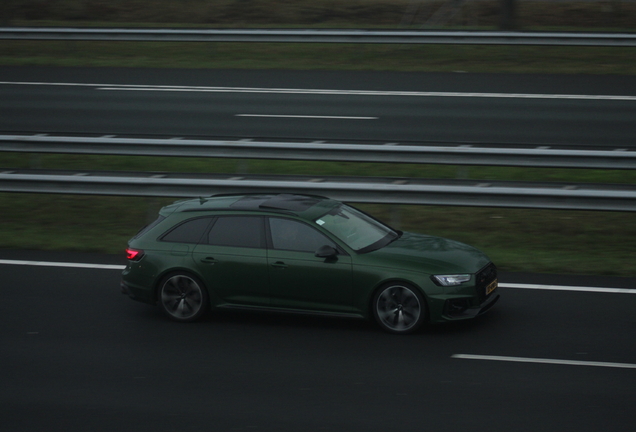 Audi RS4 Avant B9