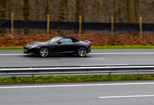 Jaguar F-TYPE S Convertible