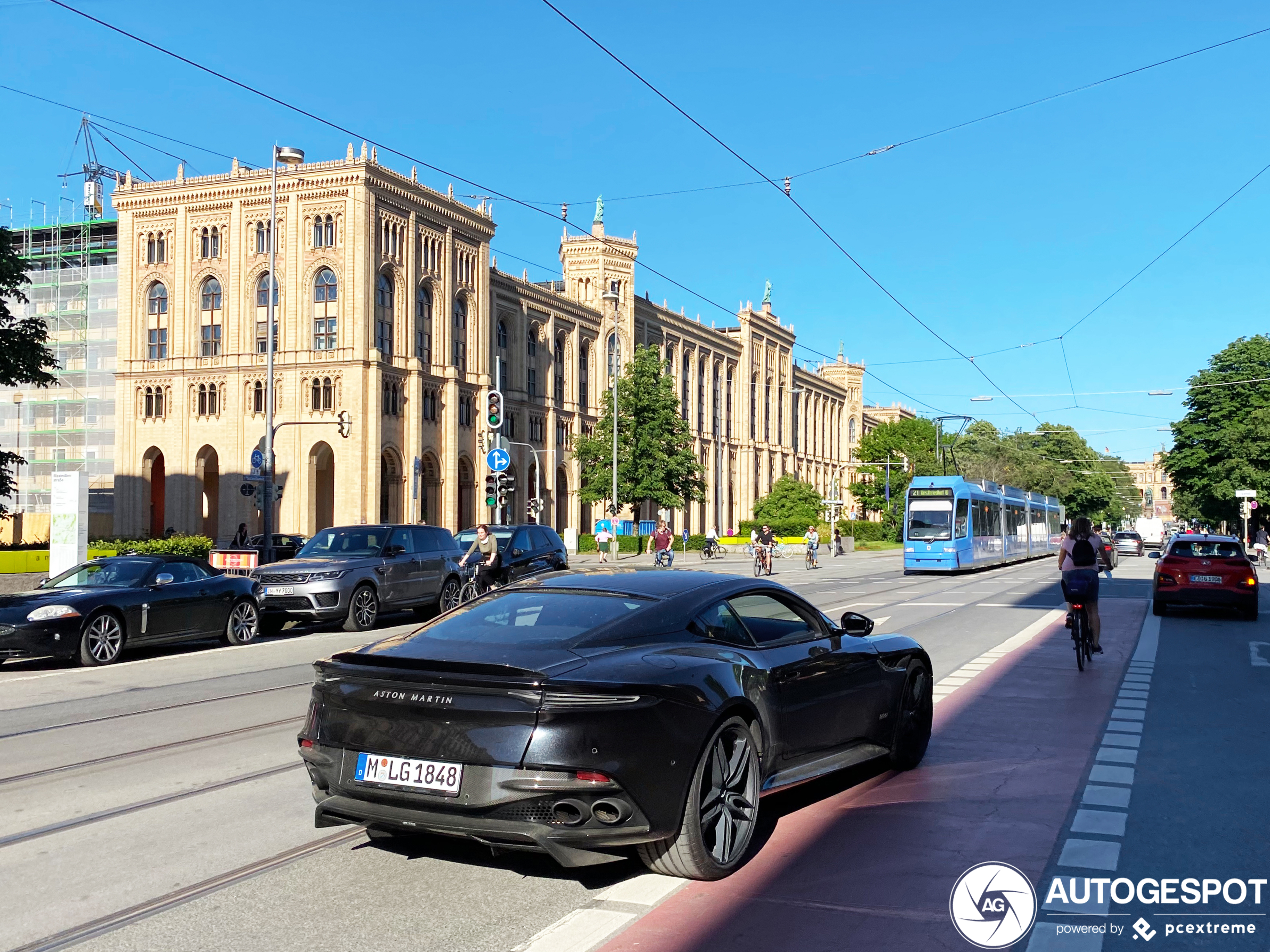 Aston Martin DBS Superleggera