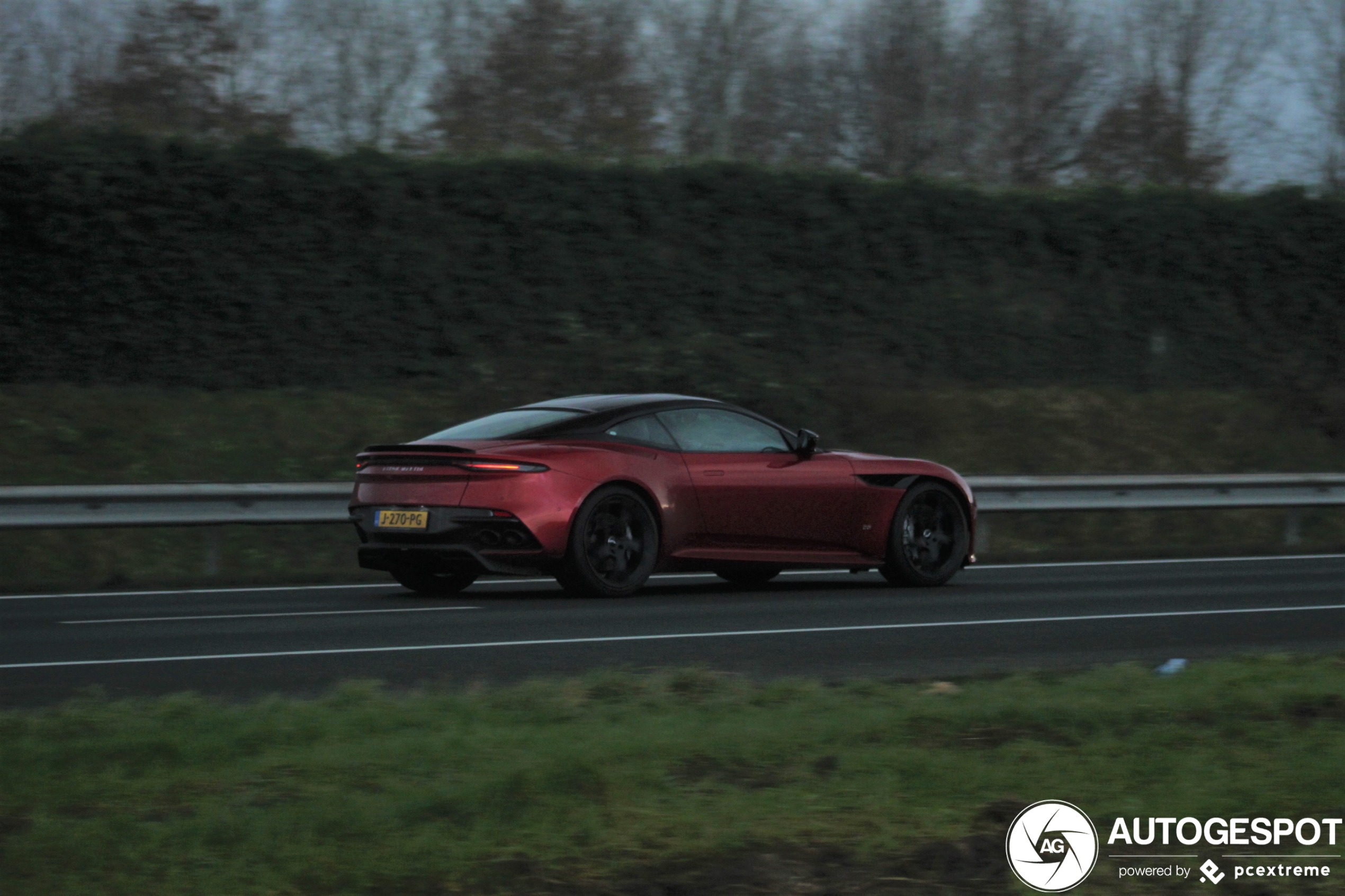 Aston Martin DBS Superleggera