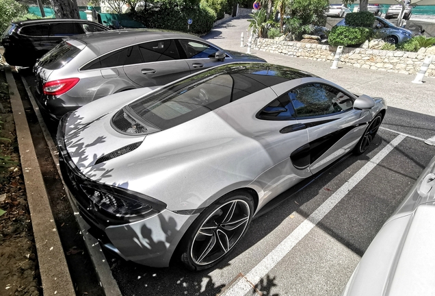 McLaren 570GT