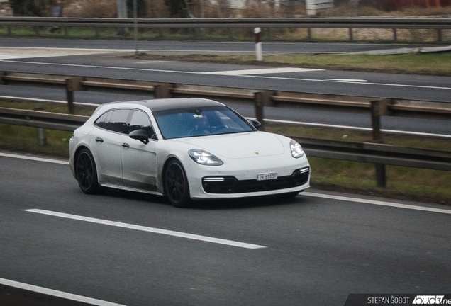 Porsche 971 Panamera Turbo Sport Turismo