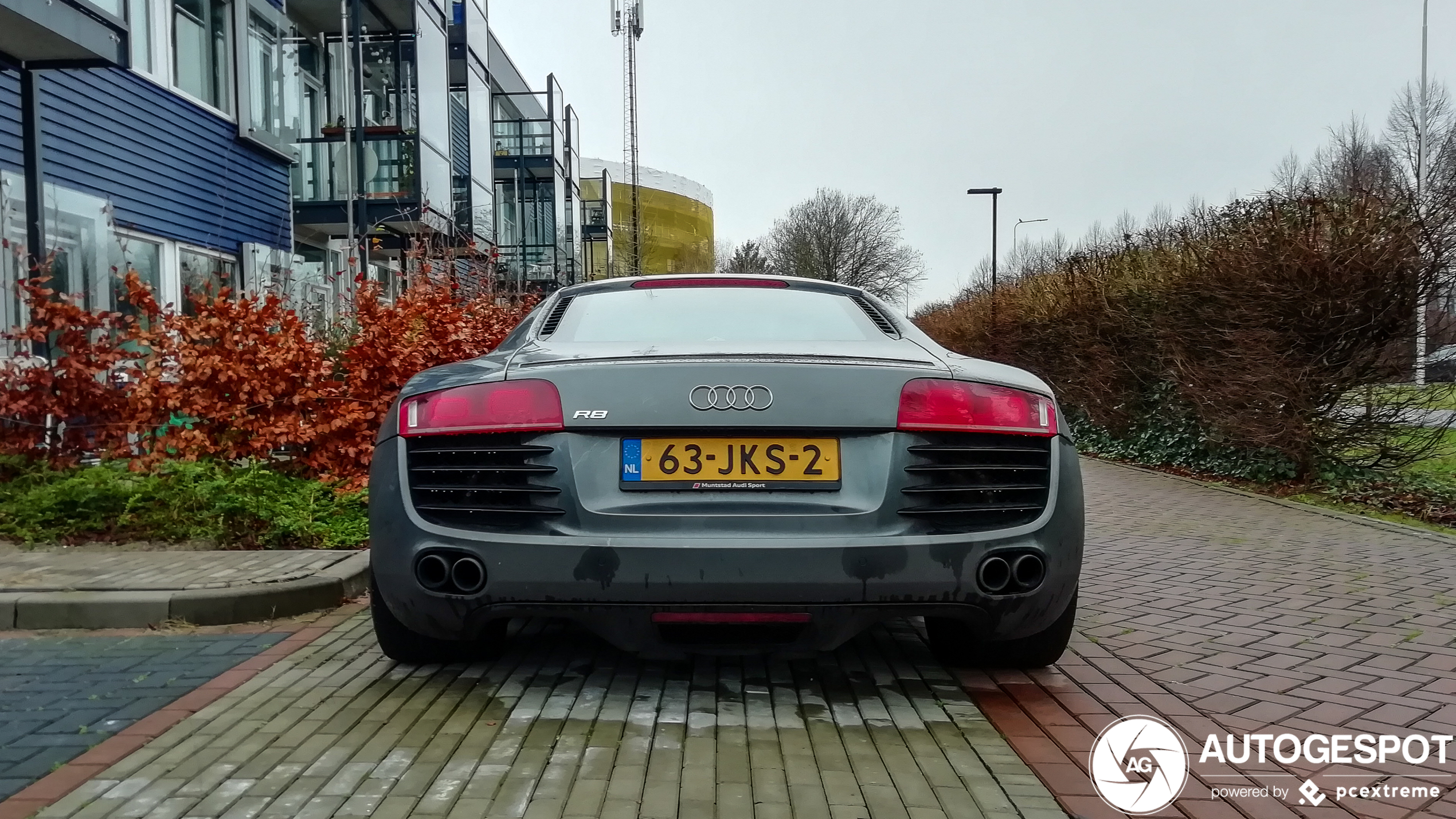 Audi R8