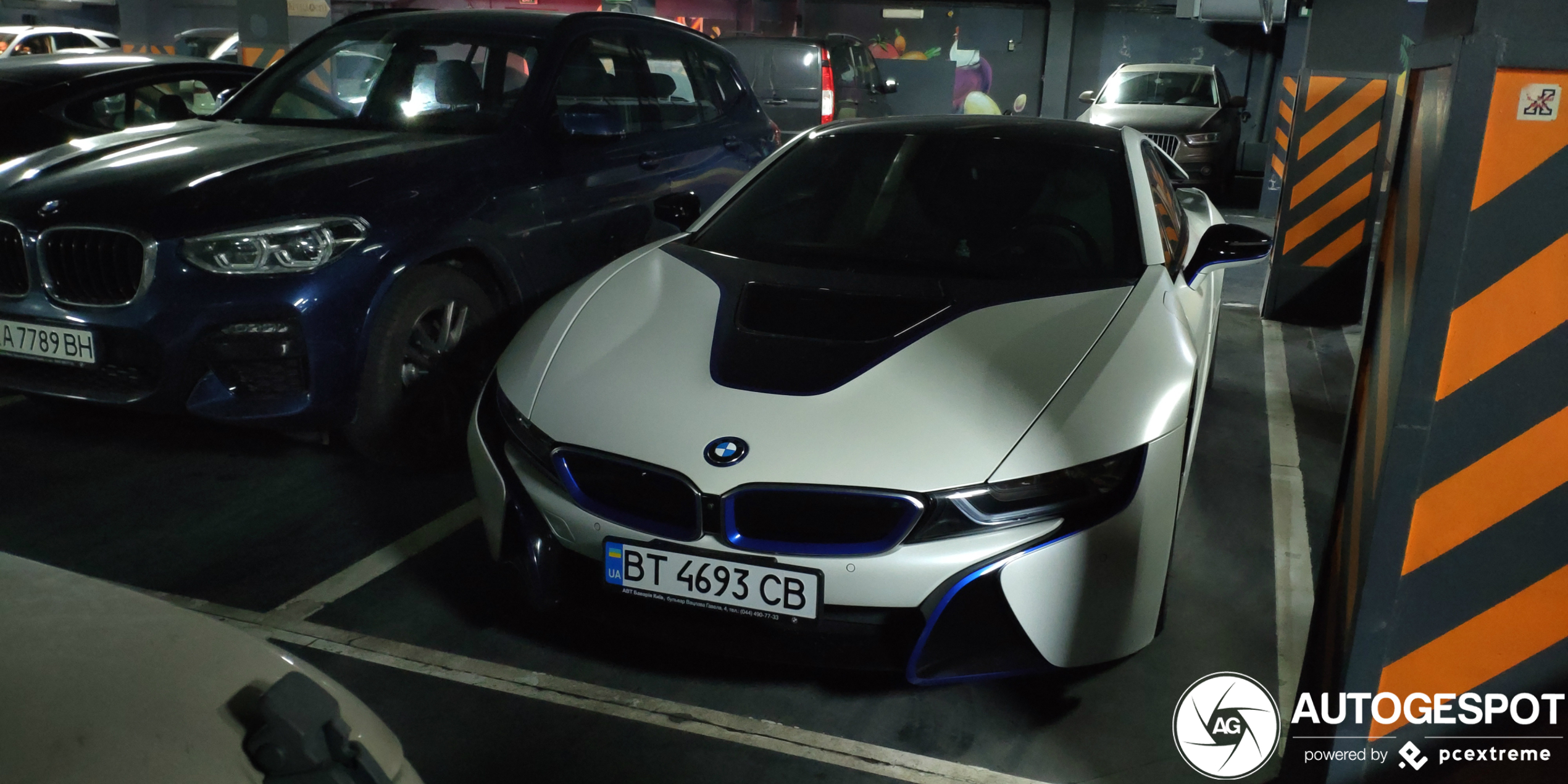 BMW i8