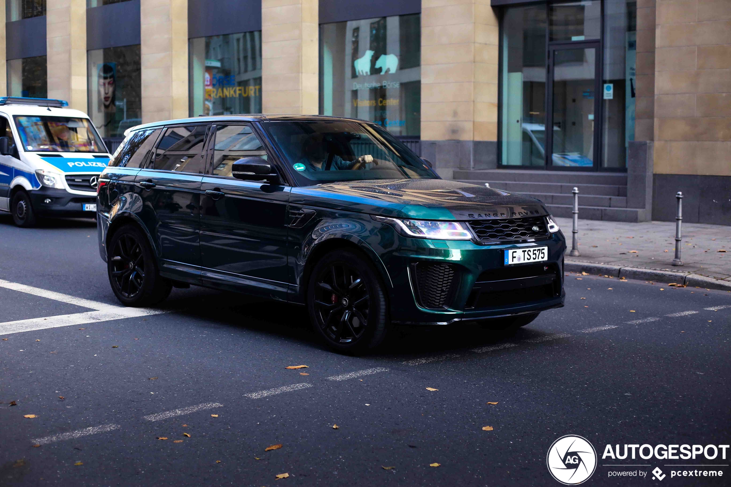 Land Rover Range Rover Sport SVR 2018 Carbon Edition