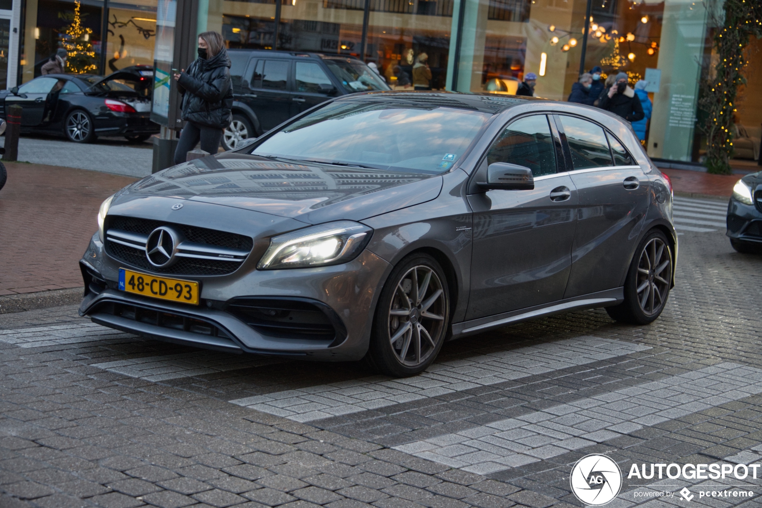 Mercedes-AMG A 45 W176 2015