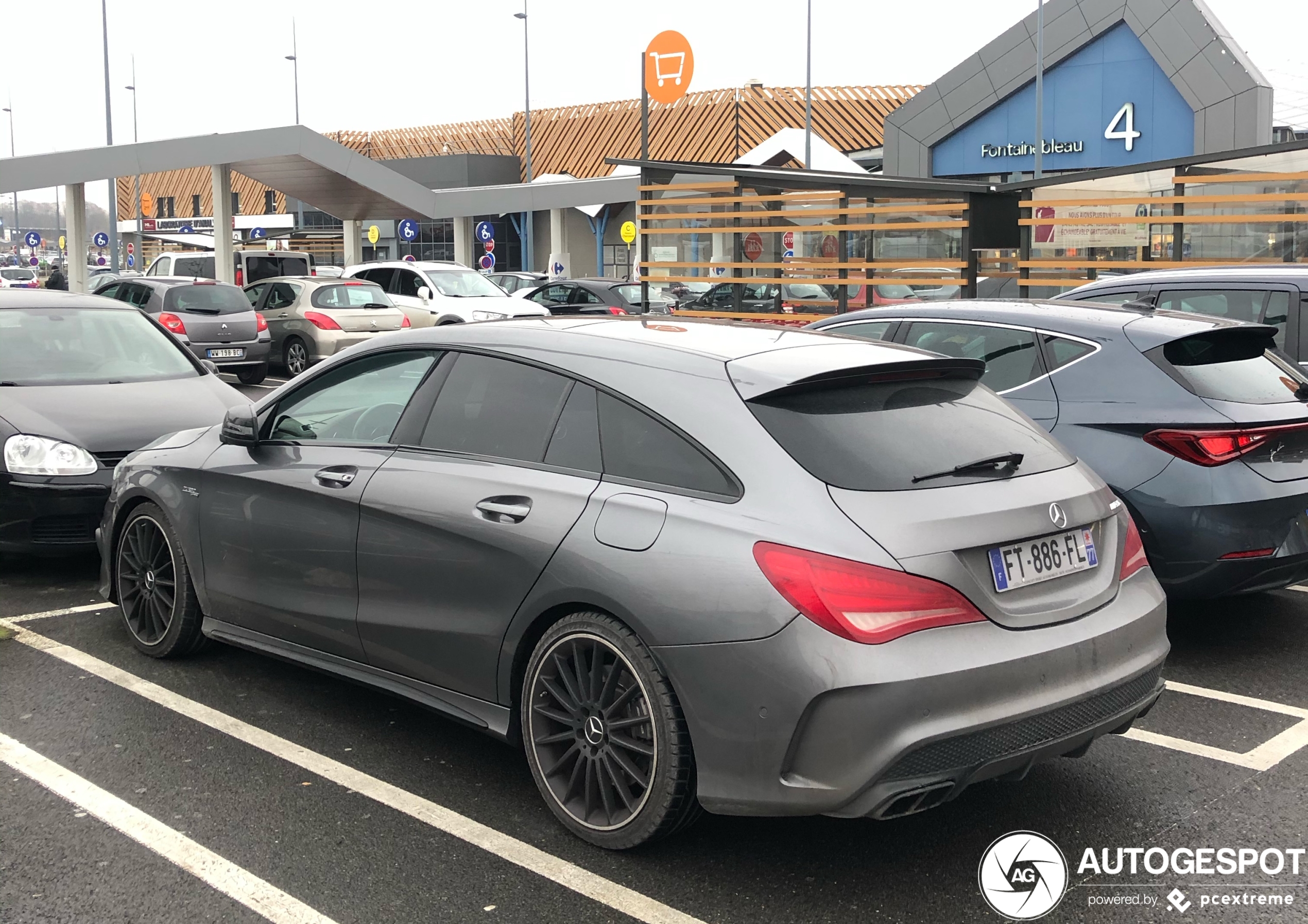 Mercedes-Benz CLA 45 AMG Shooting Brake