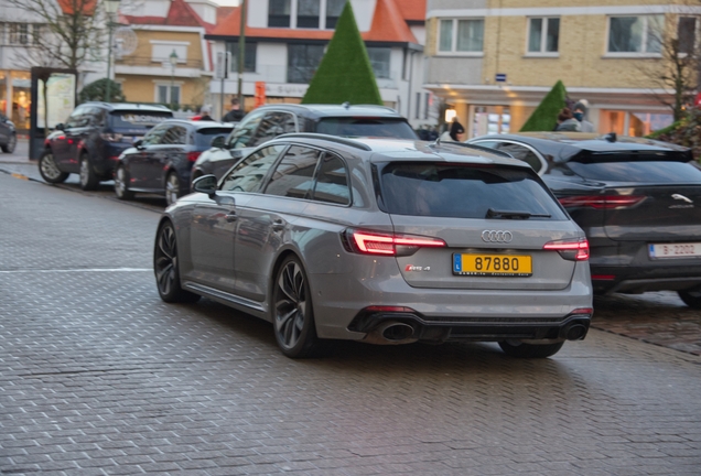 Audi RS4 Avant B9