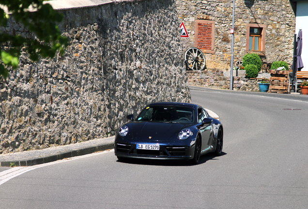 Porsche 992 Carrera GTS