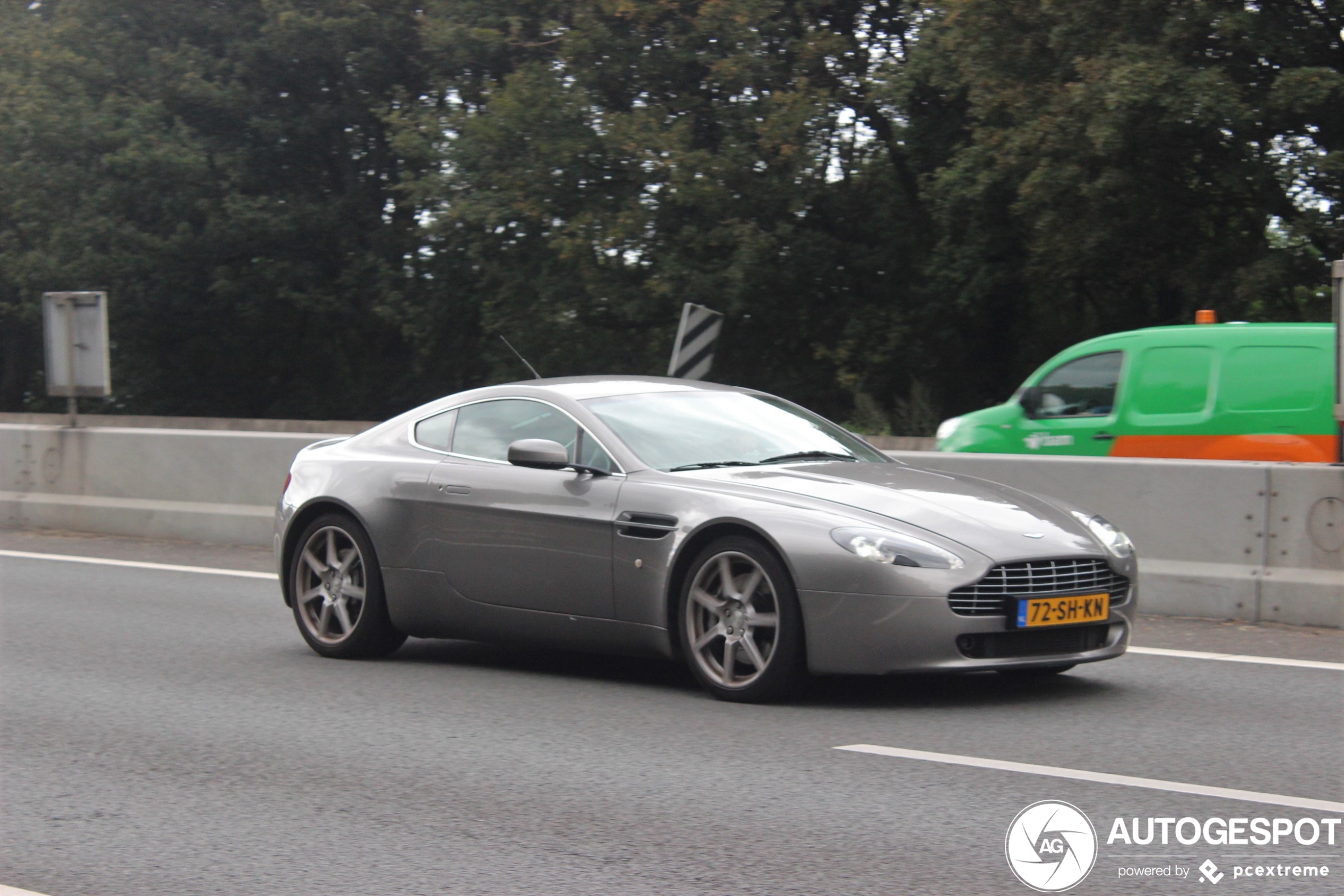 Aston Martin V8 Vantage