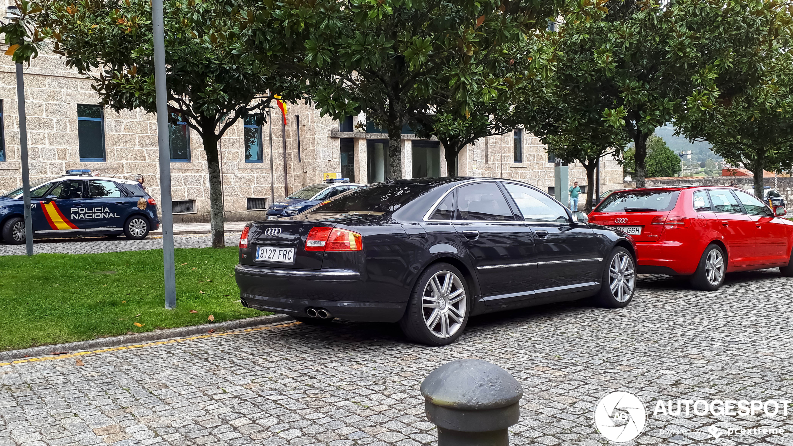 Audi S8 D3