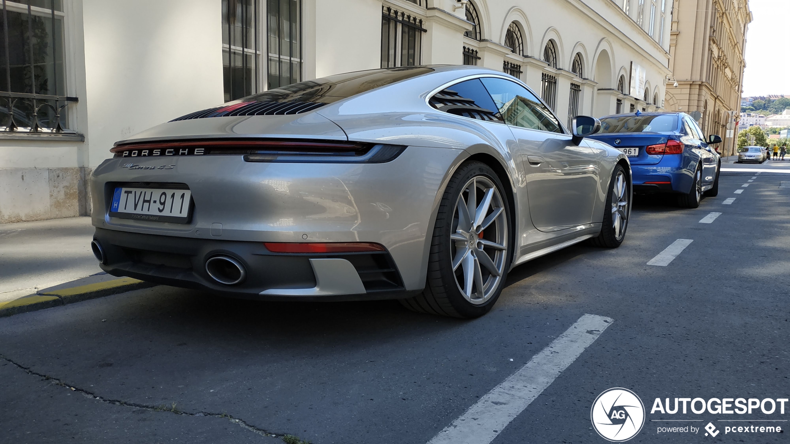 Porsche 992 Carrera 4S