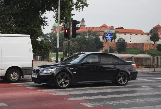 BMW M5 E60 2005