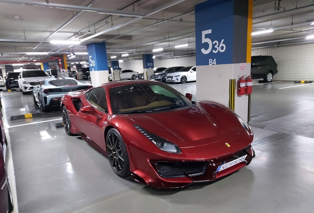 Ferrari 488 Pista