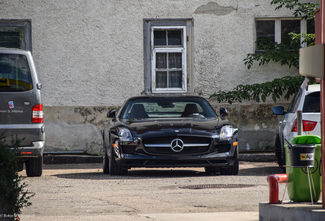 Mercedes-Benz SLS AMG