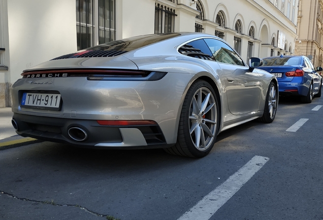 Porsche 992 Carrera 4S