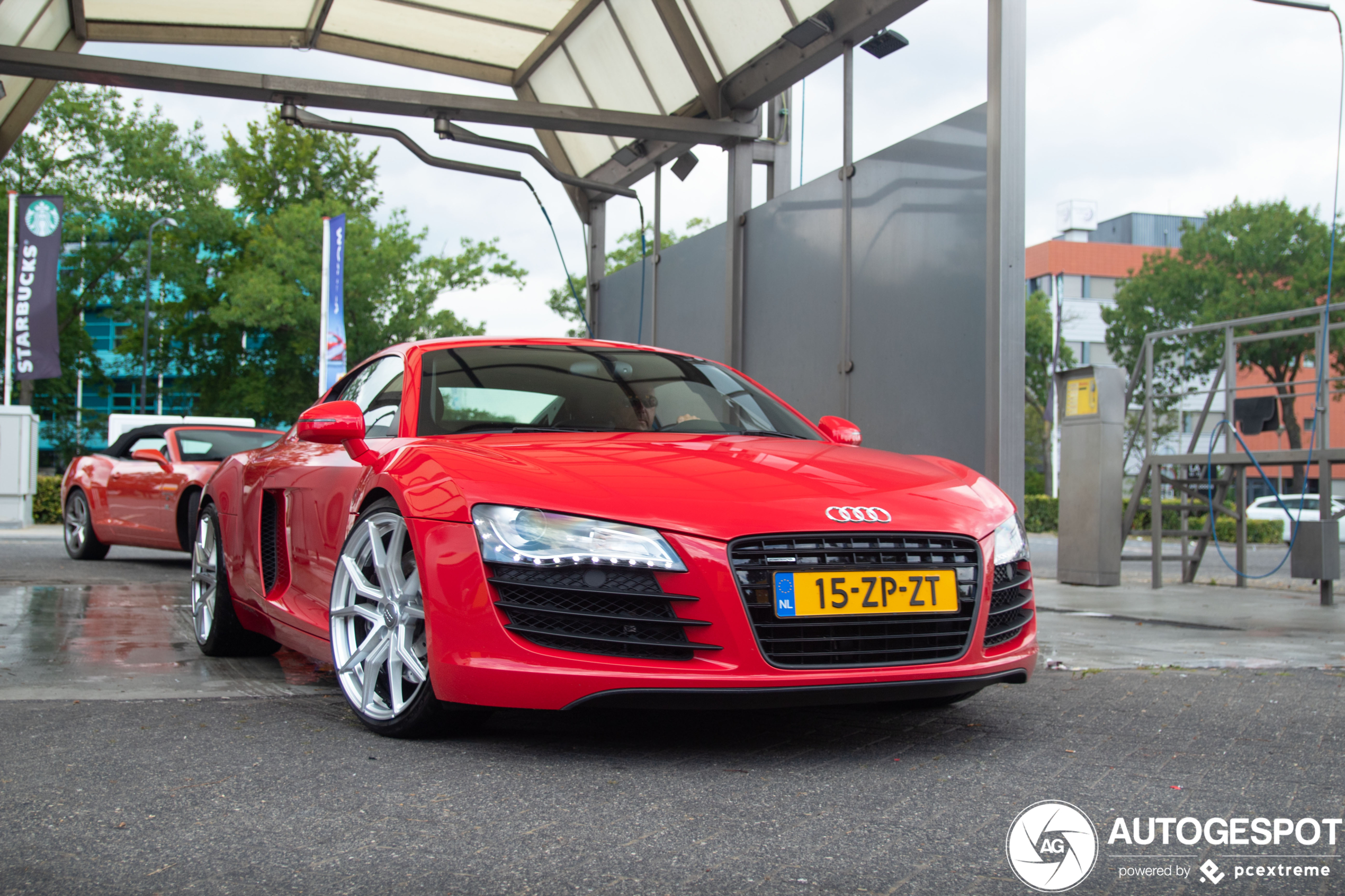 Audi R8