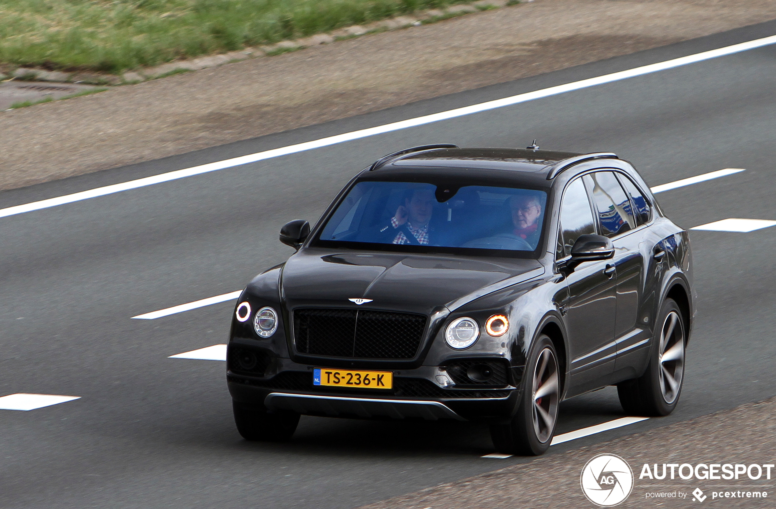 Bentley Bentayga V8