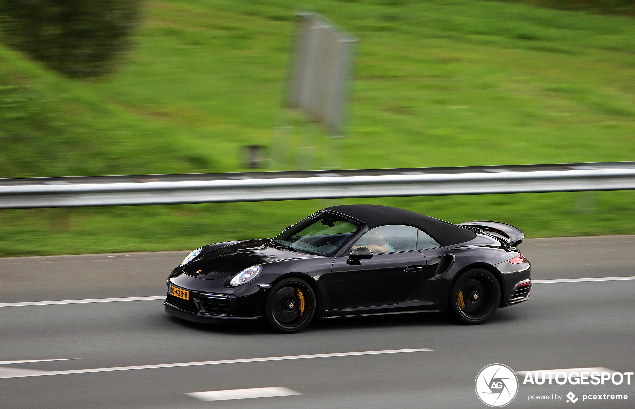 Porsche 991 Turbo S Cabriolet MkII