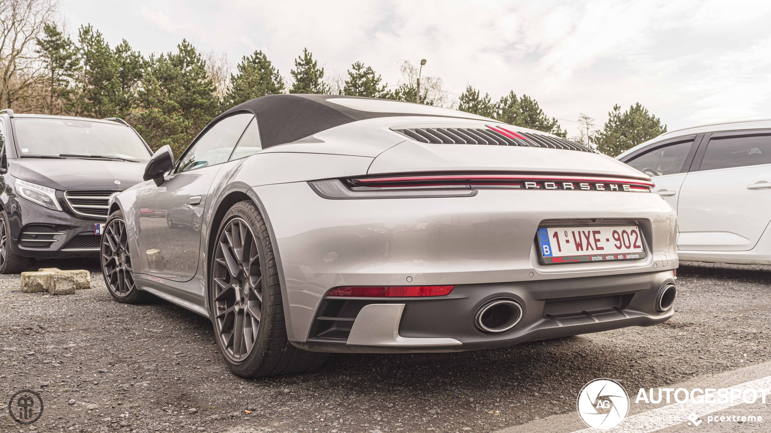 Porsche 992 Carrera 4S Cabriolet