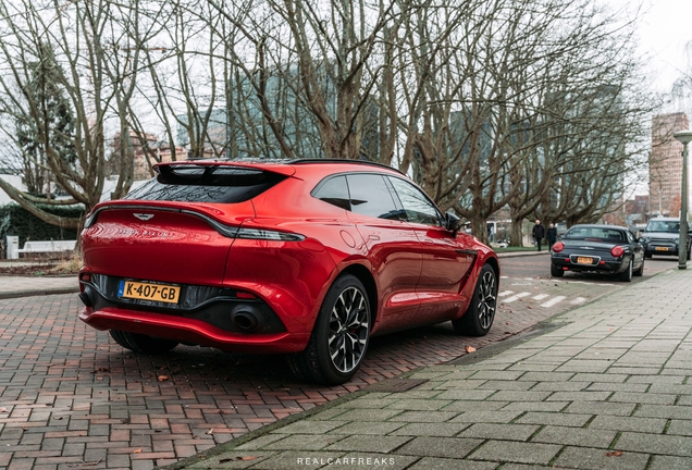 Aston Martin DBX